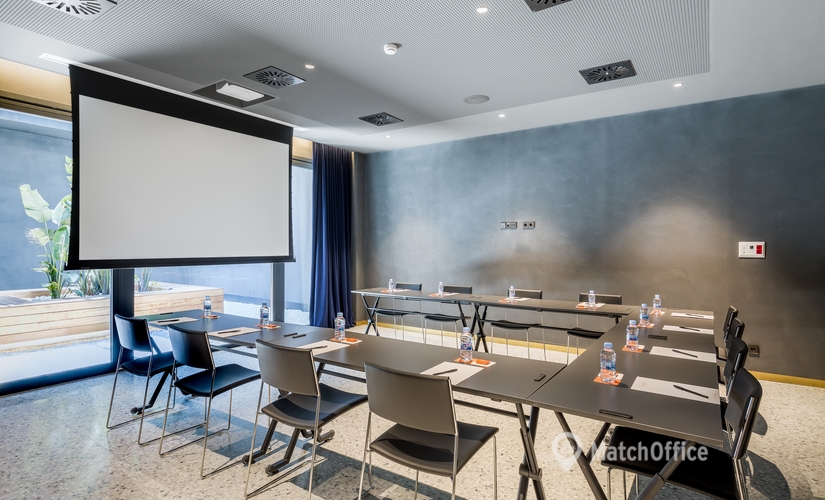 Elija sala de reuniones acogedora en Barcelona 160 m², Carrer d'Ausiàs Marc 34 - 0 | MatchOffice.es
