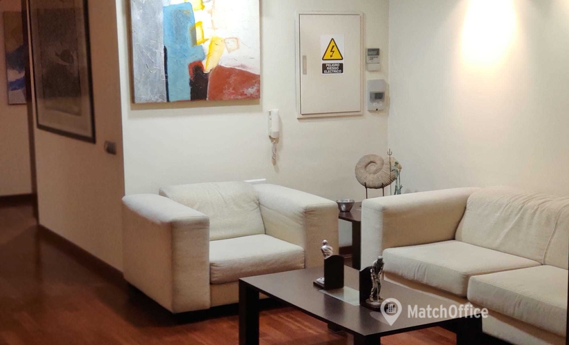 Book a 100 m² Conference space in Valencia, Avinguda del Primat Reig (46020) - 4 | MatchOffice