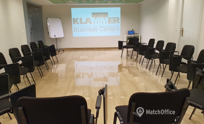 Elija sala de juntas en Pamplona 60 m², Calle de Arcadio María Larraona - 10 | MatchOffice
