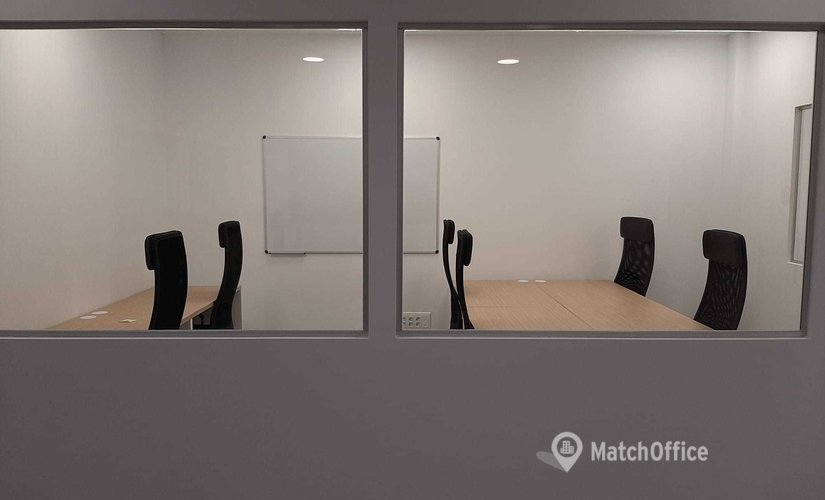 Oficina Calle Miguel Yuste 33B 28037 Madrid Canillejas