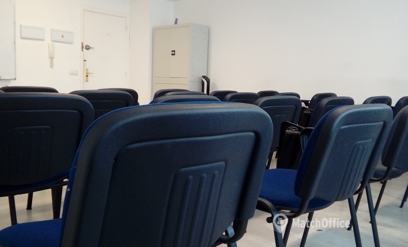 Rent a 32 m² Conference room in Bilbao, Avenida del Ferrocarril (48012) - 1 | MatchOffice
