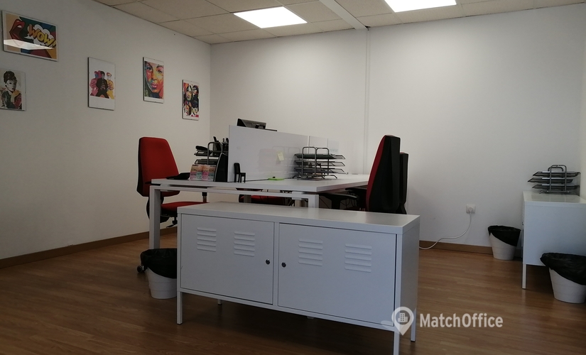 Explore oficinas de coworking en Sevilla 80 m², Calle Brújula - 6 | MatchOffice.es
