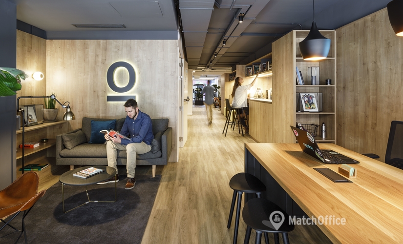 Explore oficinas de coworking en Barcelona Gràcia 150 m², Carrer de la Riera de Sant Miquel - 2 | MatchOffice