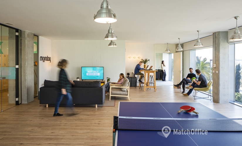 150 m² Co-working  in Ciutat Vella, Passeig de Joan de Borbó 99 (08039) - 1 | MatchOffice.com