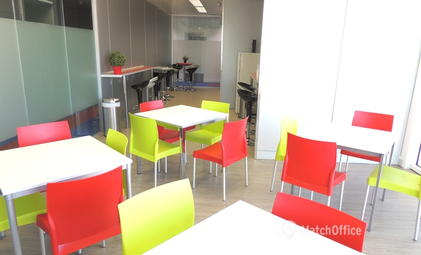 Centros de oficinas disponible para alquilar en Alcobendas 130 m², C/ Anabel Segura - 2 | MatchOffice.es