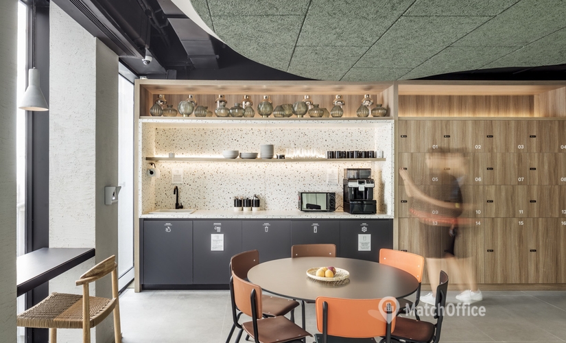 Alquile coworking en Madrid Centro 5000 m², Gran Vía 4 - 4 | MatchOffice.es
