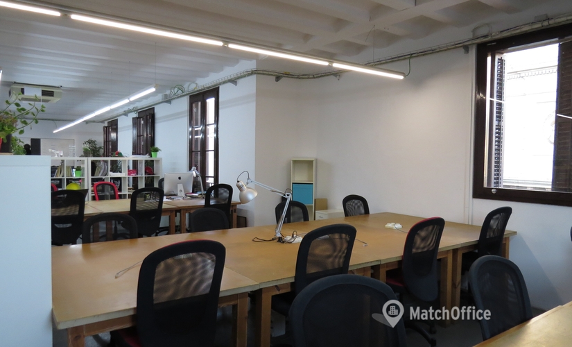 Explore oficinas temporales en Barcelona 300 m², Plaça Reial 18 - 5 | MatchOffice