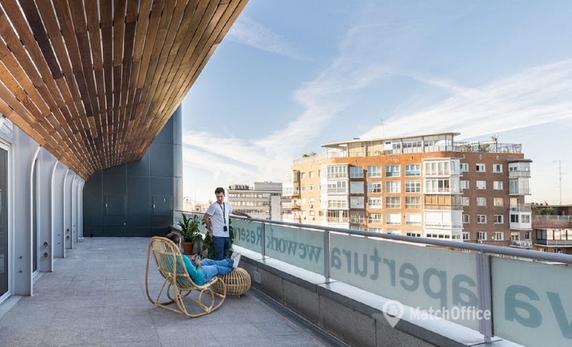 Centros de oficinas en alquiler en Madrid Ciudad Lineal 150 m², Calle de Francisco Silvela 106 - 0 | MatchOffice.es