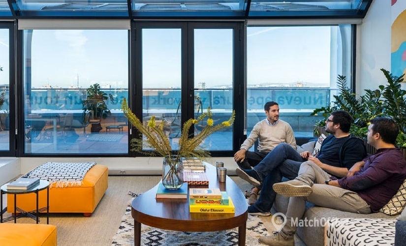 Explore coworking en Madrid Ciudad Lineal 150 m², Calle de Francisco Silvela 106 - 4 | MatchOffice.es