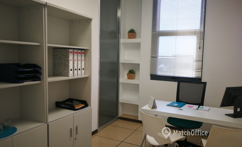 Únase a nuestra direccion virtual en Sevilla, Calle Luis Fuentes Bejarano - 2 | MatchOffice
