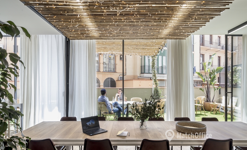 Alquile oficinas de coworking en Ciutat Vella 1475 m², Ronda de Sant Pere 16 - 0 | MatchOffice