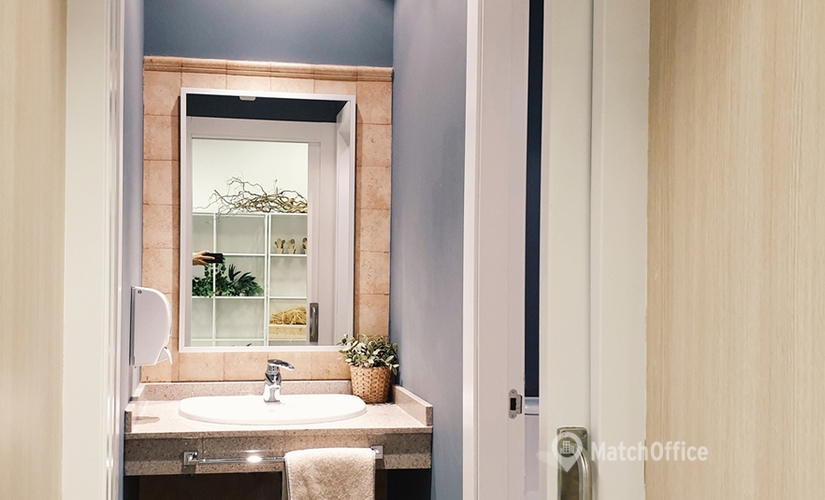 Join flexible a 132 m² Coworking  in Burgos, Calle Santa Águeda (09003) - 5 | MatchOffice