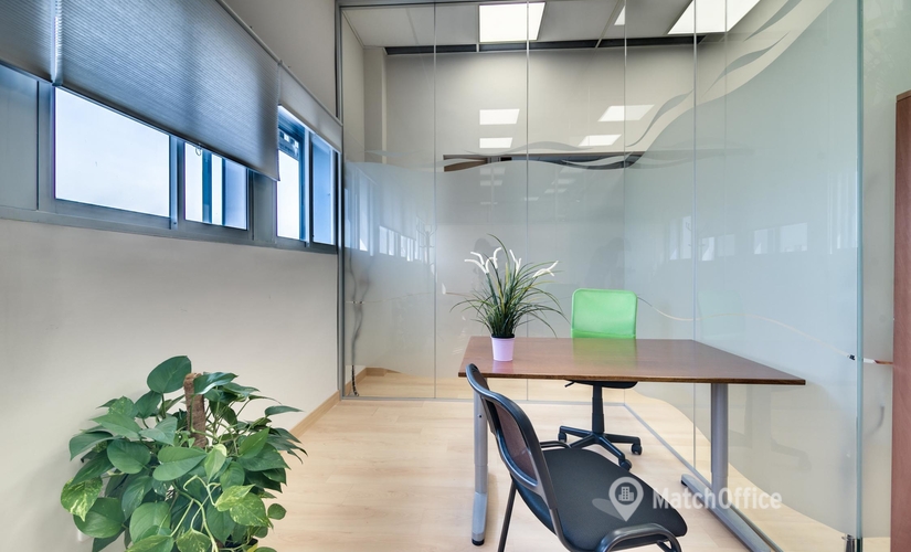 Explore comfortable a 28 m² Coworking space in Madrid Centro, Calle Isabel Colbrand 10-12 Plt 5 Ofic 151 (28050) - 1 | MatchOffice