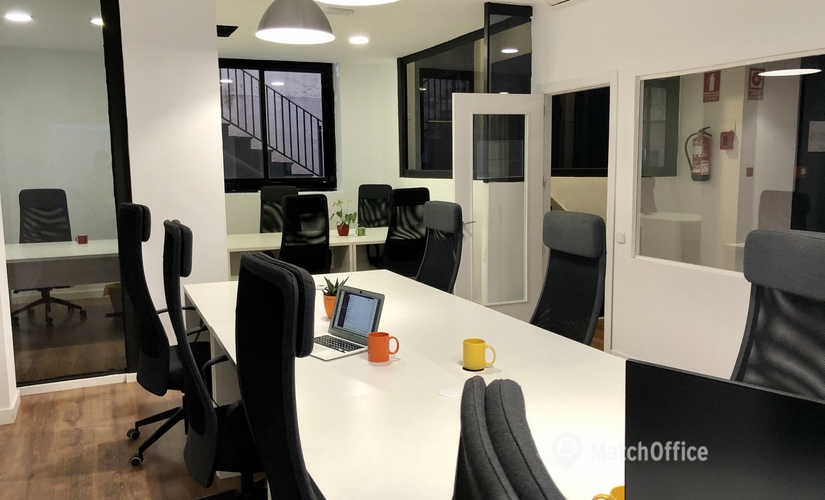 Centros de oficinas en alquiler en Madrid Chamartín 40 m², Calle Henri Dunant - 2 | MatchOffice