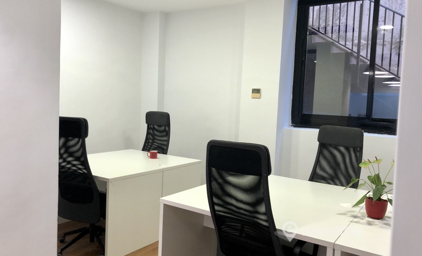 Centros de oficinas en alquiler en Madrid Chamartín 40 m², Calle Henri Dunant - 3 | MatchOffice.es
