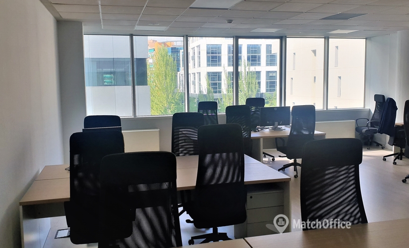 Explore comfortable a 48 m² Coworking in Madrid Hortaleza, Avda Manoteras 24 (28050) - 7 | MatchOffice