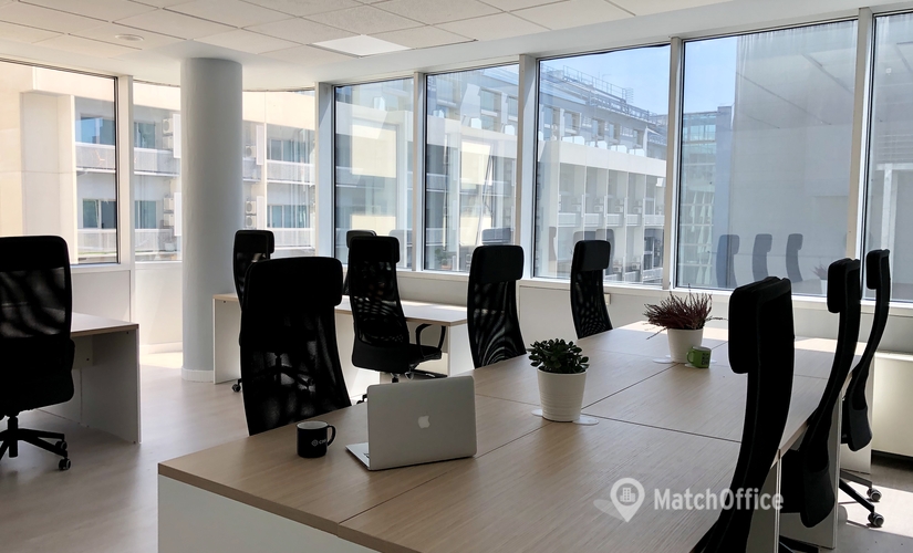 Centros de oficinas en alquiler en Madrid Hortaleza 35 m², Avda Manoteras 24 - 3 | MatchOffice.es
