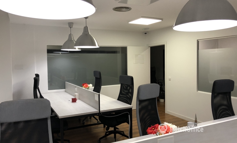 Alquile oficinas compartidas en Madrid Chamartín 27 m², Calle Henri Dunant - 3 | MatchOffice.es