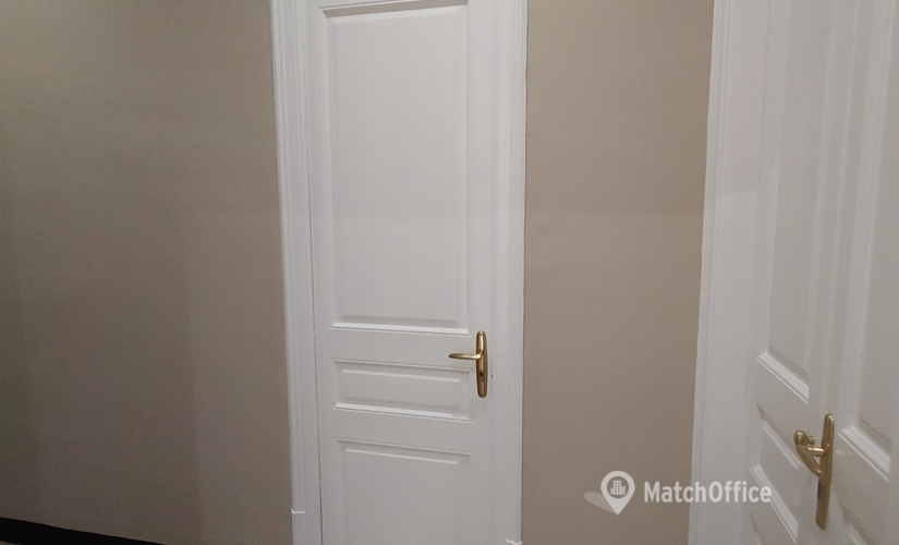 Oficina flexible disponible para alquilar en Barcelona 160 m², Rambla Catalunya 88 - 4 | MatchOffice