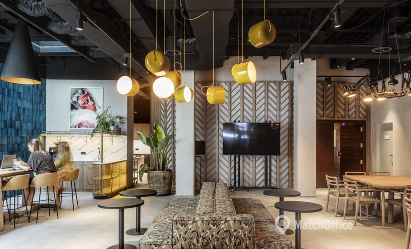 Reserve sala de juntas equipada en Madrid Centro 174 m², Gran Vía 4 - 3 | MatchOffice.es