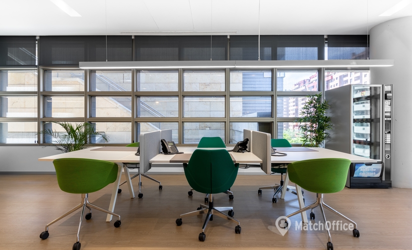Explore oficinas de coworking en Zaragoza 90 m², Avenida de Juan Pablo II 35 - 1 | MatchOffice.es
