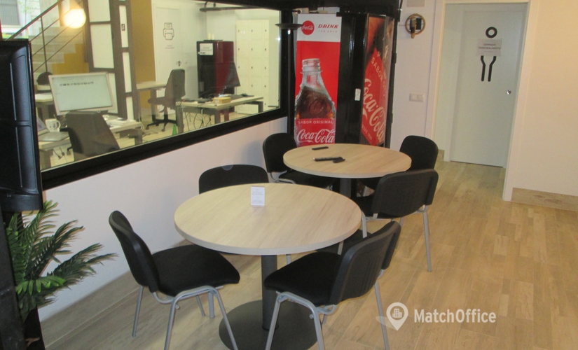 Explore coworking en Madrid Tetuán 260 m², Calle de Pedro Teixeira 16 - 4 | MatchOffice