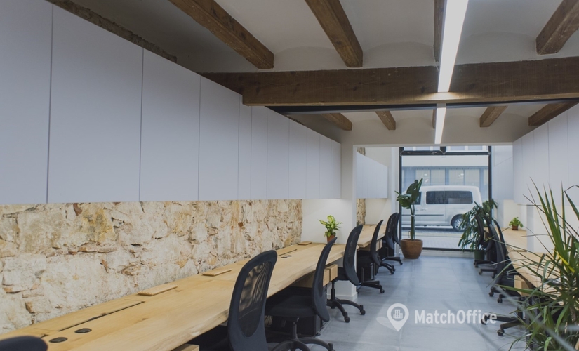 Alquile oficinas compartidas en Eixample 30 m², Carrer del Consell de Cent 153 bajos local - 2 | MatchOffice