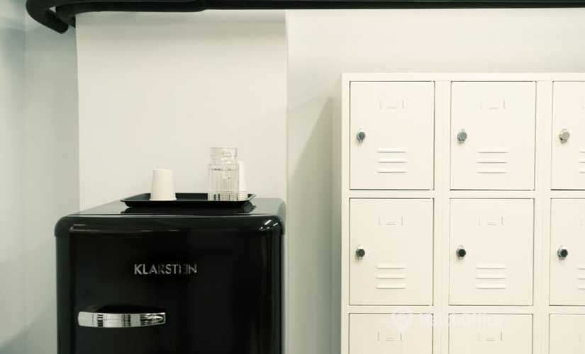 Reserve sala de reuniones acogedora en Madrid Tetuán 200 m², Calle de Pedro Teixeira 16 - 0 | MatchOffice