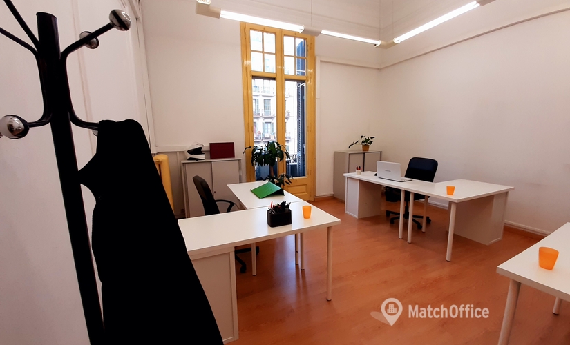 Parque empresarial en alquiler en Eixample 22 m², Carrer d'Aragó - 1 | MatchOffice.es