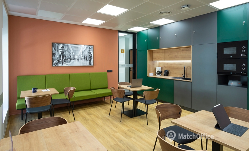 Parque empresarial disponible para alquilar en Málaga 1300 m², Calle Marqués de Larios 4 - 6 | MatchOffice.es
