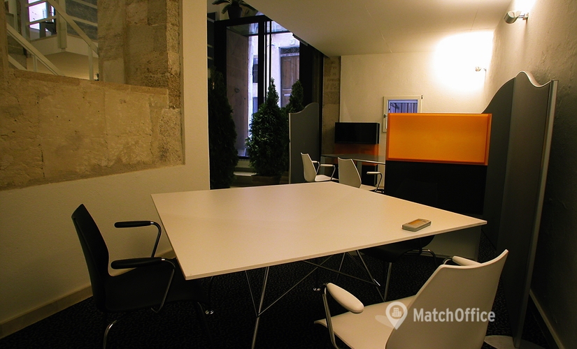 Explore flexible a 72 m² Coworking space  in Palma de Mallorca, Carrer de la Palma 3  (07003) - 0 | MatchOffice