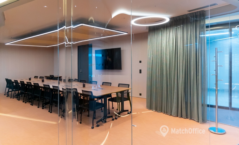 Alquile sala de juntas en Sevilla 35 m², Avenida Eduardo Dato - 2 | MatchOffice