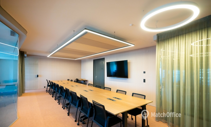 Rent a 35 m² Conference hall in Seville, Avenida Eduardo Dato (41005) - 3 | MatchOffice