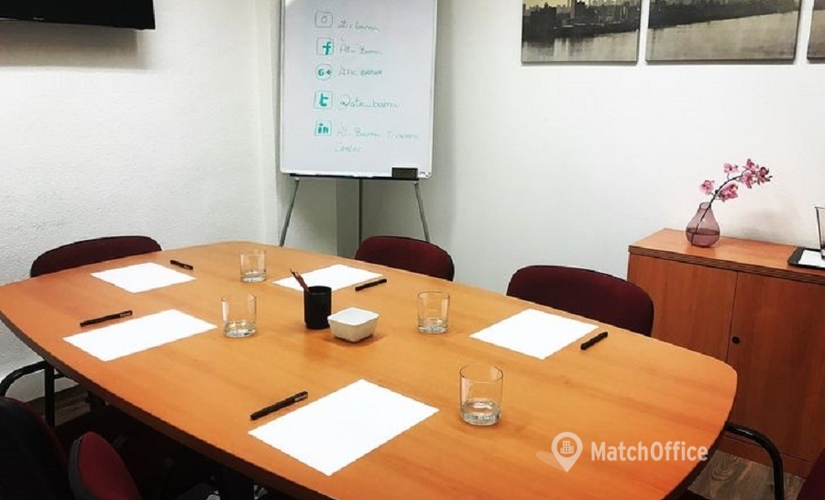 Business center en alquiler en Eixample 12 m², Carrer de Rocafort 240 - 0 | MatchOffice.es