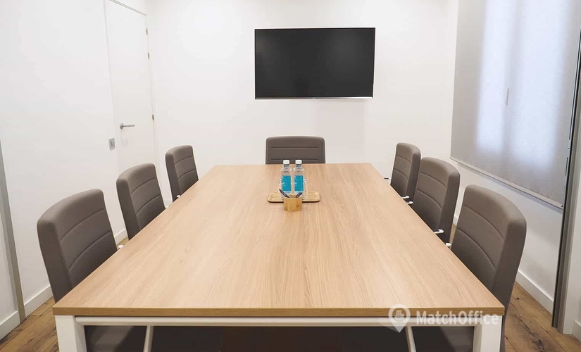 Elija sala de juntas equipada en Eixample 12 m², Via Augusta 29 - 3 | MatchOffice