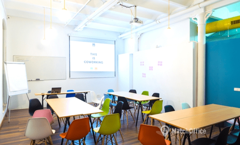Reserve sala de conferencias equipada en Eixample 40 m², Gran Via de les Corts Catalanes - 0 | MatchOffice.es