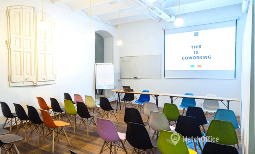 40 m² Conference space in Eixample, Gran Via de les Corts Catalanes (08010) - 1 | MatchOffice