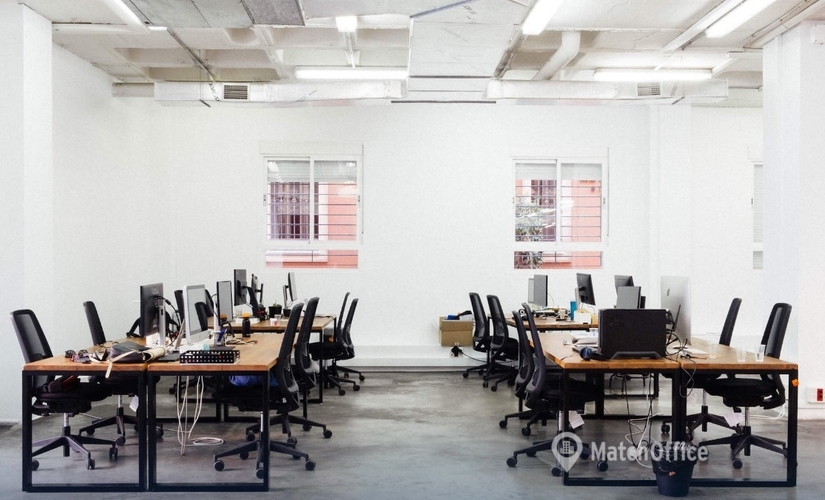 Explore oficinas compartidas en Sevilla 250 m², Calle Bajeles 15 - 1 | MatchOffice.es