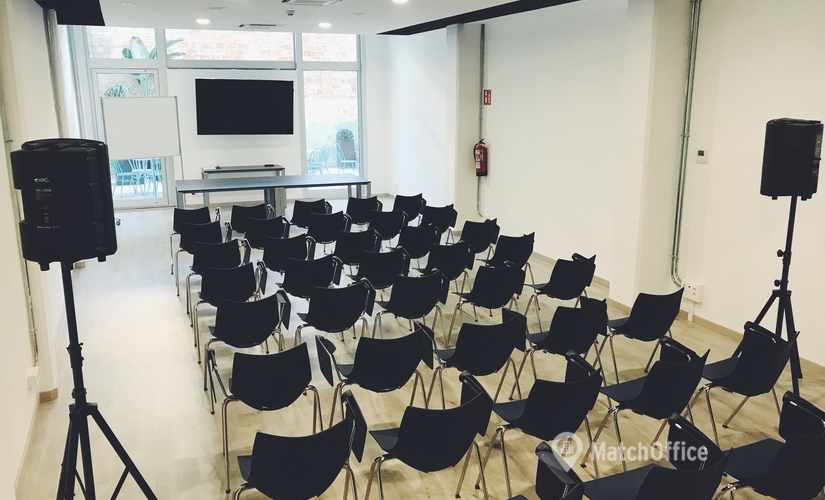 Elija sala de conferencias equipada en Gràcia 50 m², Carrer de Gomis 34 - 6 | MatchOffice.es