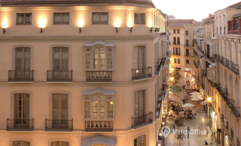 Elija sala de juntas equipada en Málaga 17 m², Hotel Molina Lario. Calle Molina Lario 22 - 0 | MatchOffice