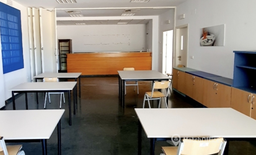 Micentro de negocio en alquiler en Sevilla 24 m², Avenida Montequinto - 2 | MatchOffice