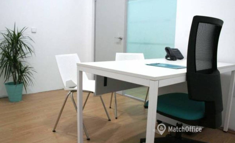 Coopere con nuestra oficina virtual cómoda en Sevilla, Avenida Montequinto - 4 | MatchOffice.es