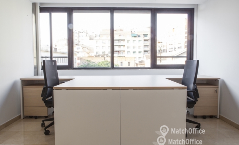 Alquile sala de conferencias fiable en Madrid Tetuán 120 m², Calle de Edgar Neville 33 - 0 | MatchOffice.es