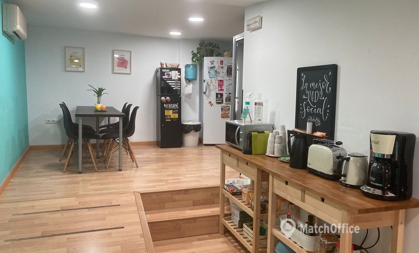 Alquile oficinas compartidas en Jaén 70 m², C. Muñoz Garnica - 0 | MatchOffice.es