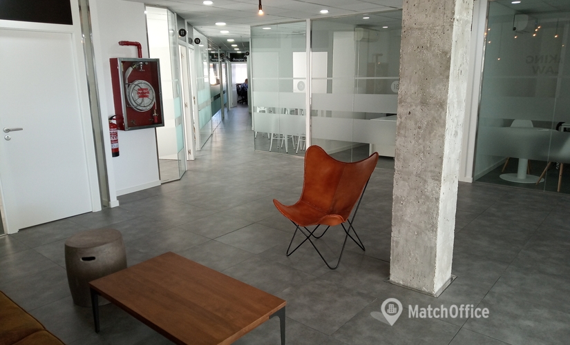 Explore oficinas temporales en Madrid Tetuán 300 m², Calle de Bravo Murillo - 1 | MatchOffice.es