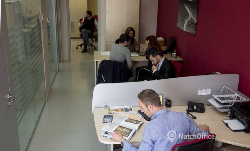 Coopere con nuestra oficina virtual funcional en Viladecans, Carrer d'Eslida - 4 | MatchOffice