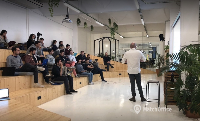 Micentro de negocio disponible para alquilar en Barcelona 40 m², Carrer de Pamplona 96 - 4 | MatchOffice