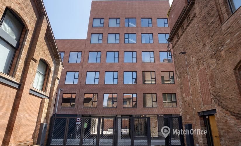 Centros de negocio en alquiler en Sant Martí 300 m², Passatge Mas de Roda 6-14 - 0 | MatchOffice