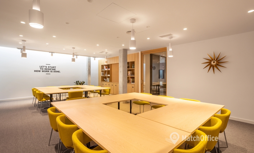 Micentro de negocio en alquiler en Sant Martí 300 m², Passatge Mas de Roda 6-14 - 4 | MatchOffice.es