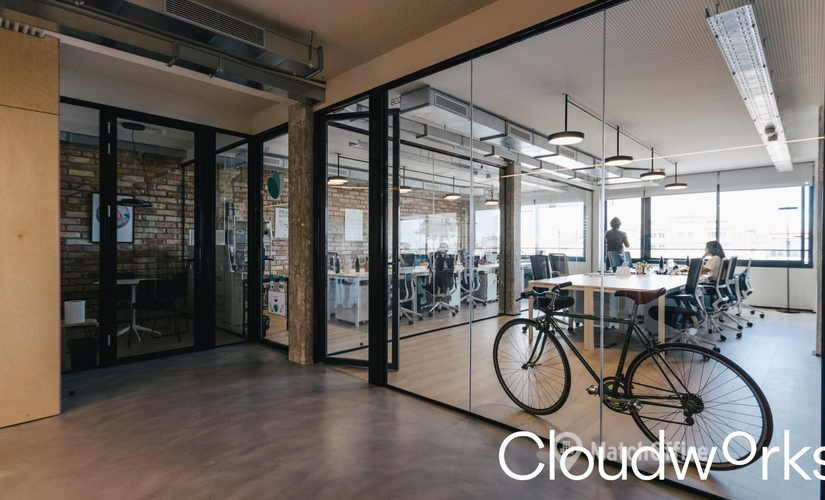 Alquile oficinas de coworking en Ciutat Vella 1150 m², Carrer del Comte Borrell 60-62  - 16 | MatchOffice